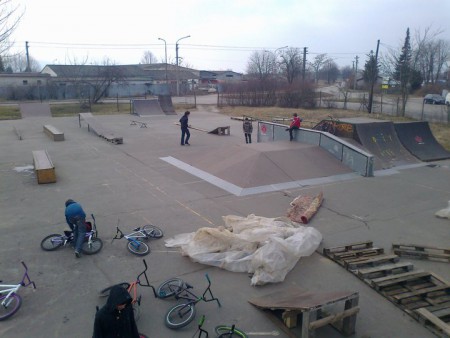 Zaber na cely skate park 